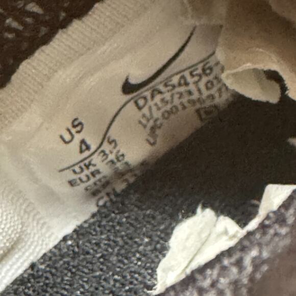 Size 4 - Nike Vapor Edge Pro 360 2 Men's Football Cleats Black White NEW - Picture 8 of 9